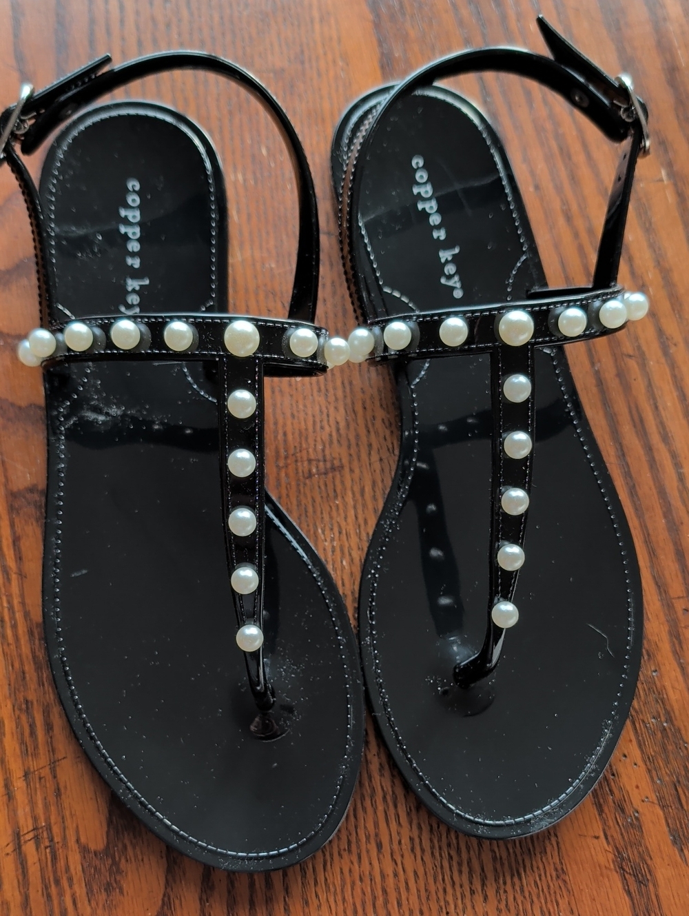 Gianni Bini Copper Key Black T-Strap Sandals with Pearl Accents